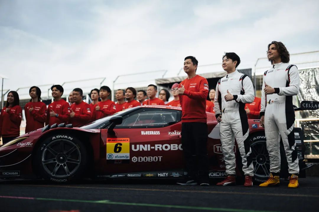 越疆科技 與 Team LeMans 攜手沖擊頂級跑車賽事，點(diǎn)燃真正的速度與“機(jī)”情